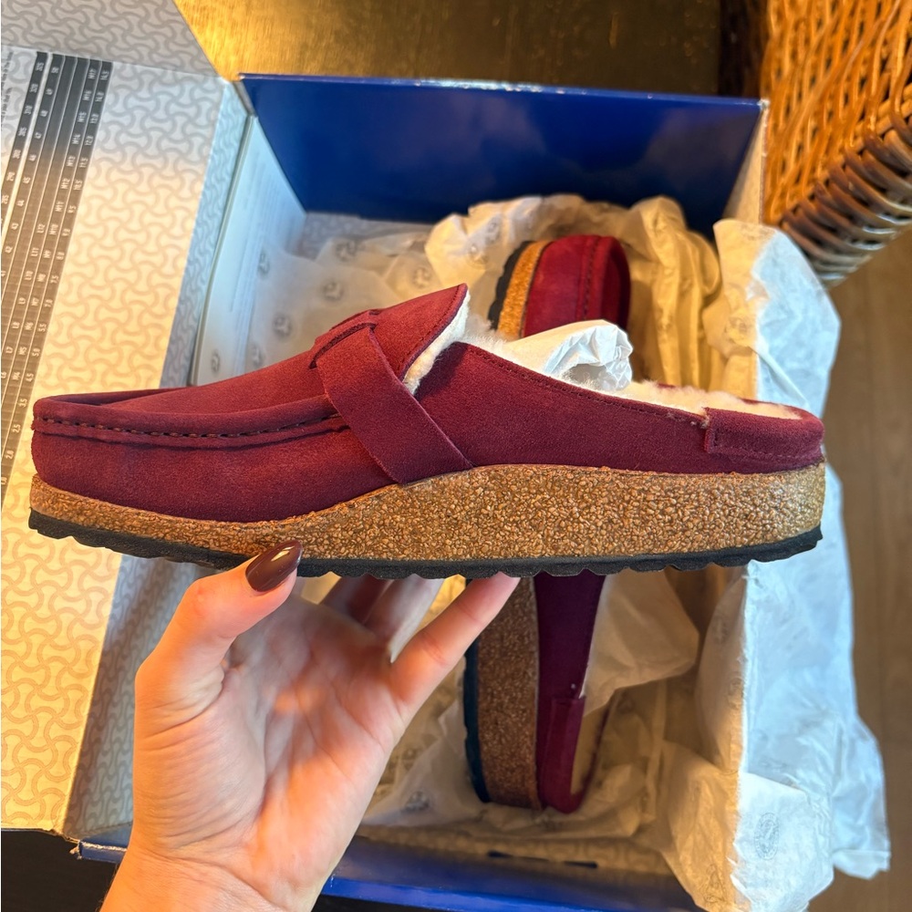Birkenstock Maroon Buckley Shearling Clogs - Picture 4 of 6